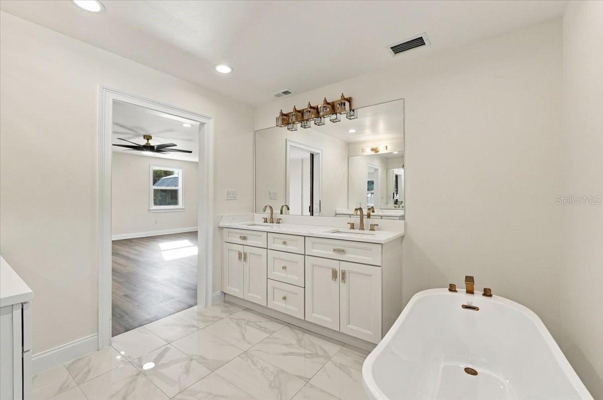 13 Bogey Dr Property Photo 23