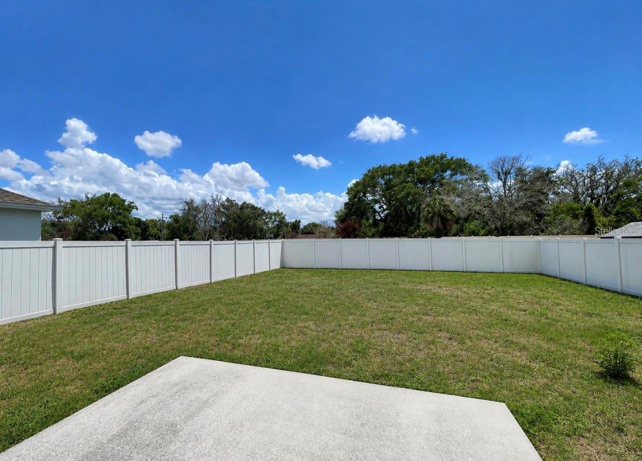 276 Arbuthnot St Property Photo 21