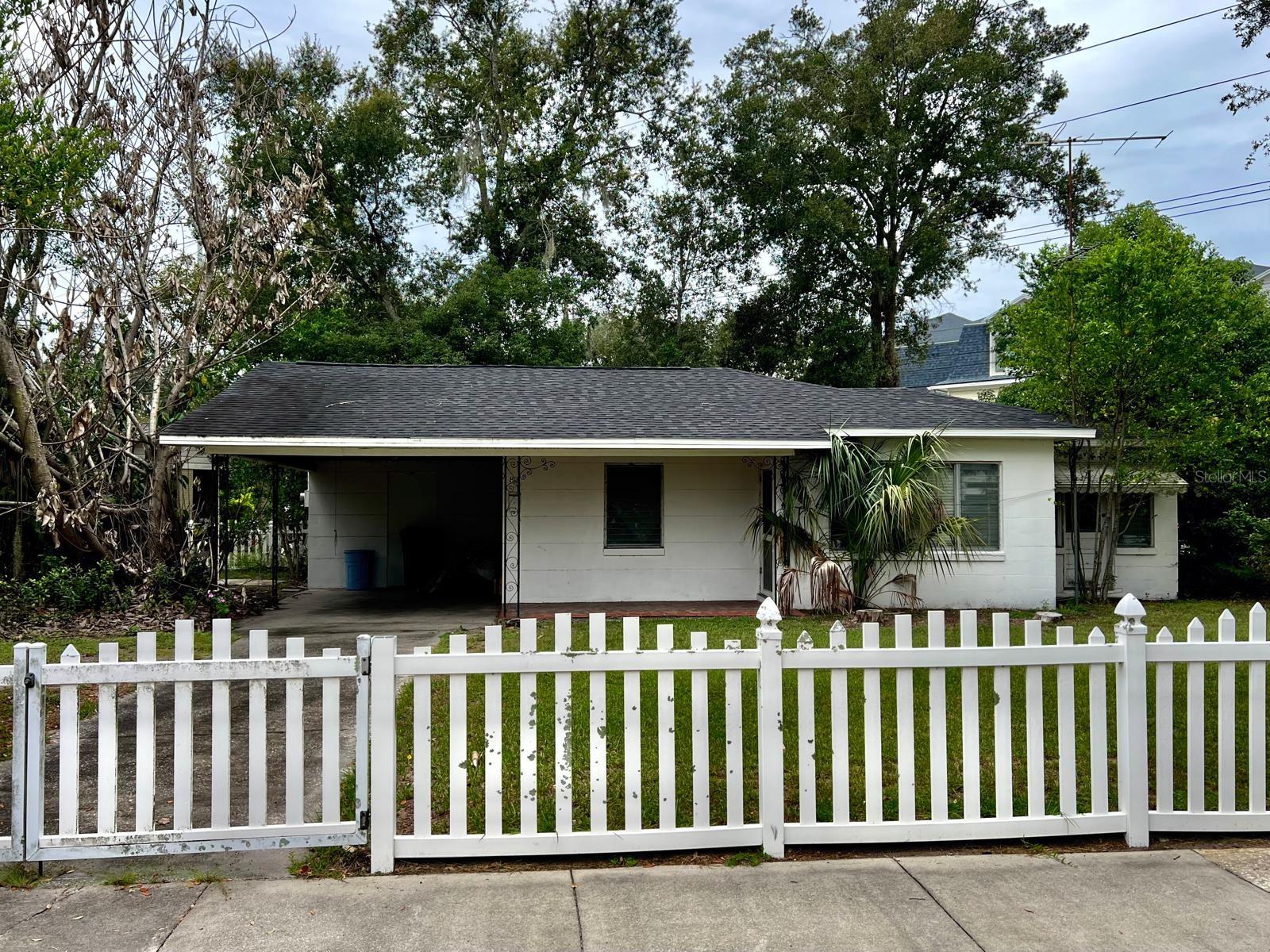 405 Francis Blvd Property Photo 1