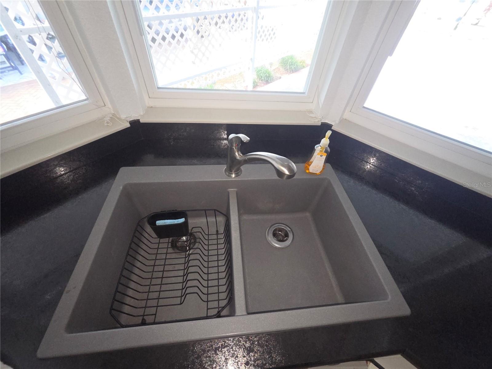 70 Straphmore Dr Property Photo 15