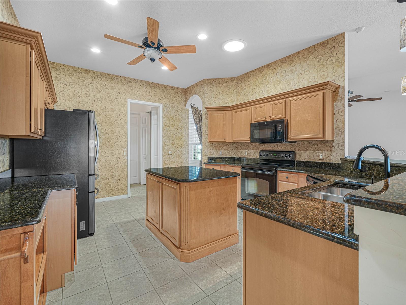 4029 Sable Loop Dr Property Photo 11