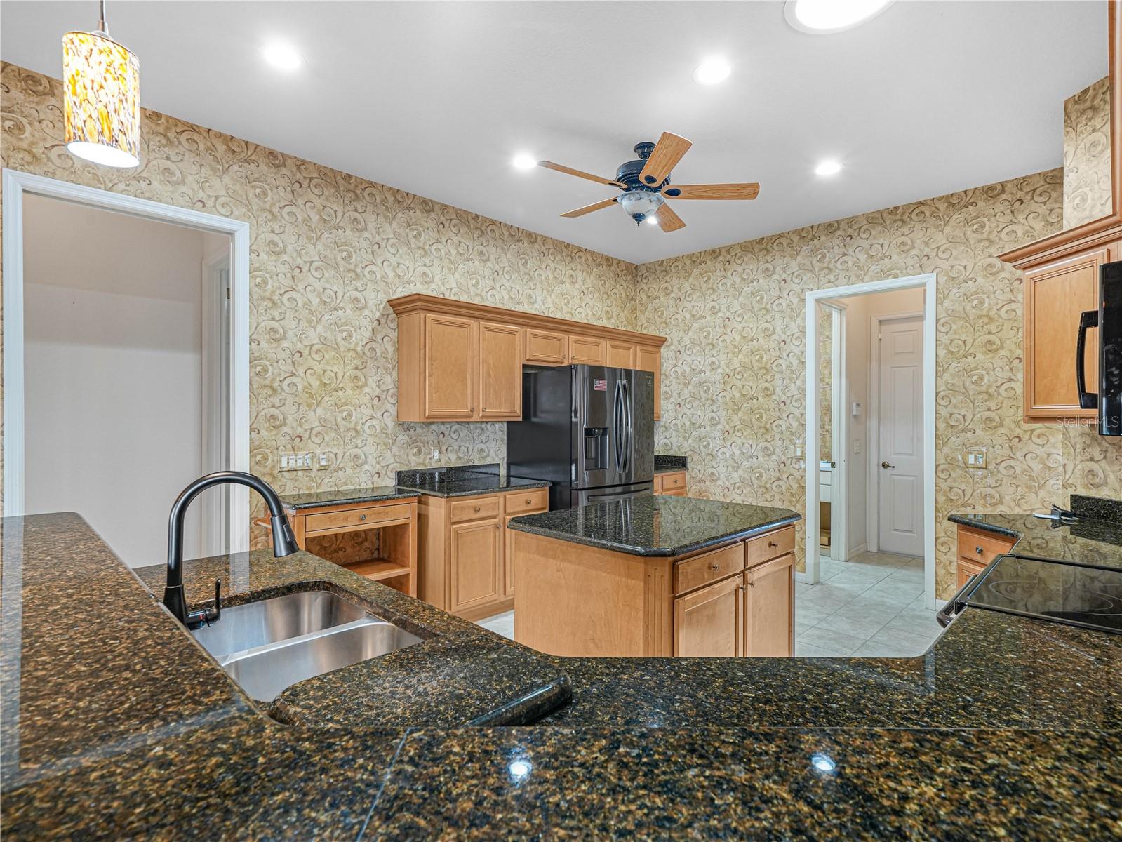 4029 Sable Loop Dr Property Photo 12