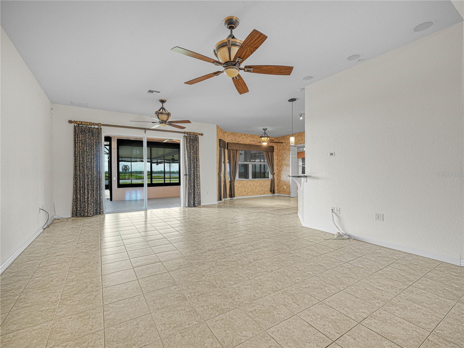 4029 Sable Loop Dr Property Photo 19