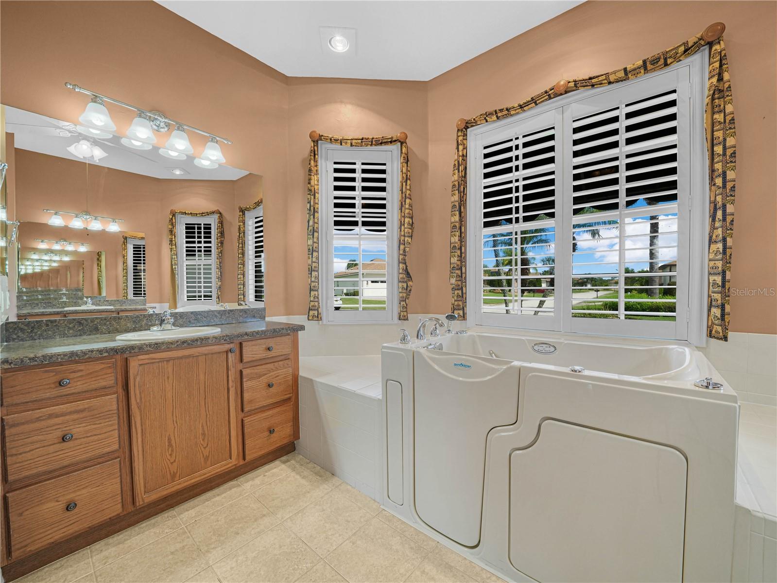 4029 Sable Loop Dr Property Photo 24