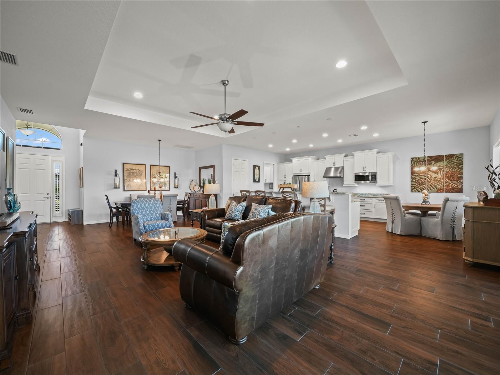 6216 Pinehurst Loop Property Photo 4