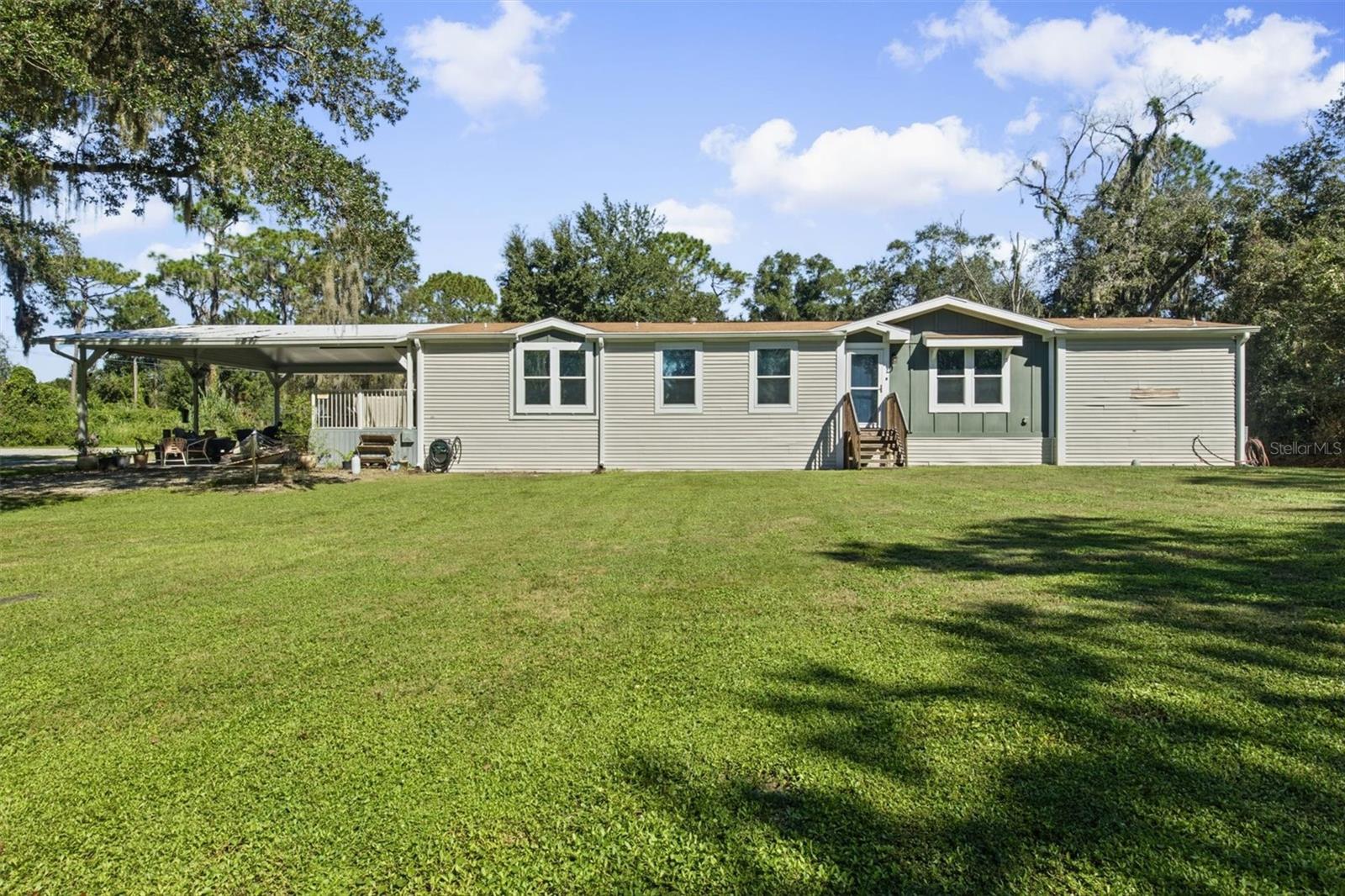 2125 MYRTLE RD Property Photo 1