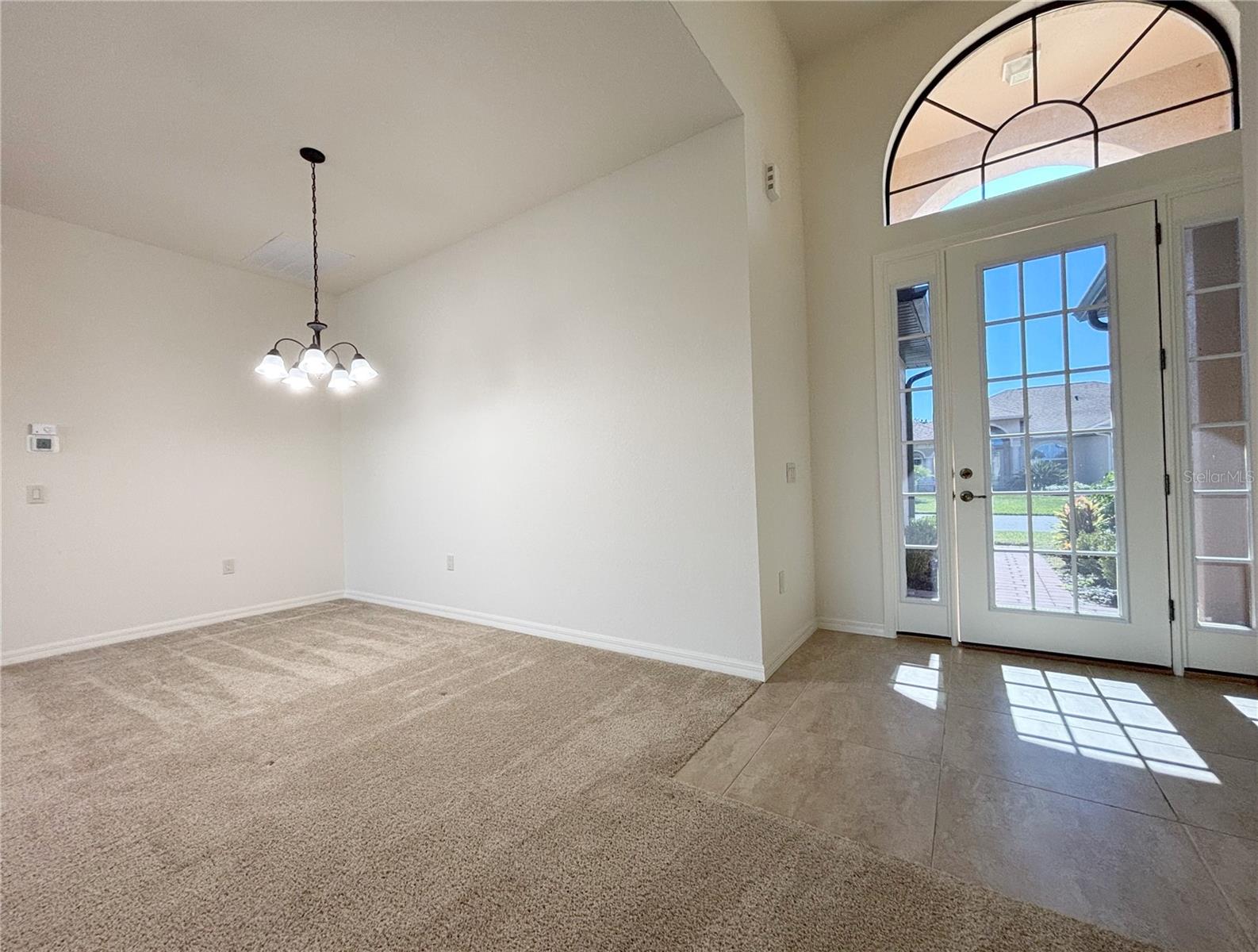 6240 Pinehurst Loop Property Photo 8