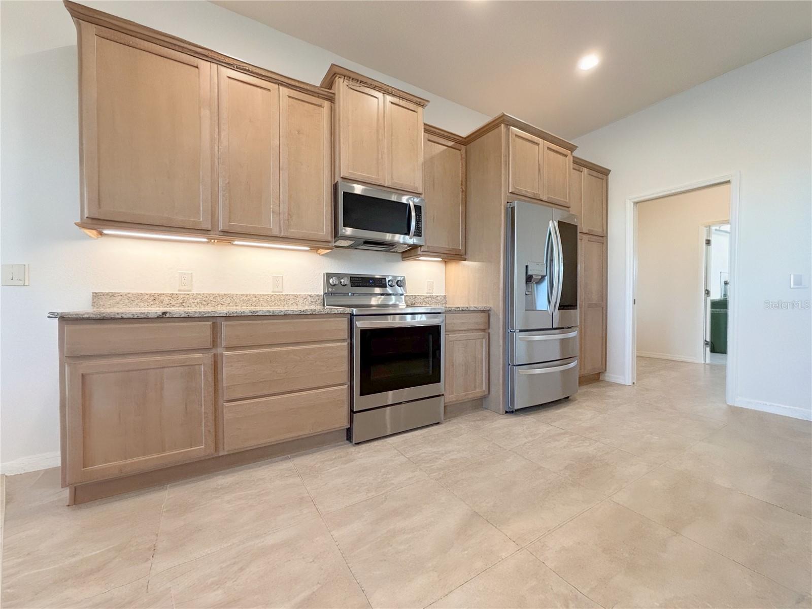 6240 Pinehurst Loop Property Photo 9