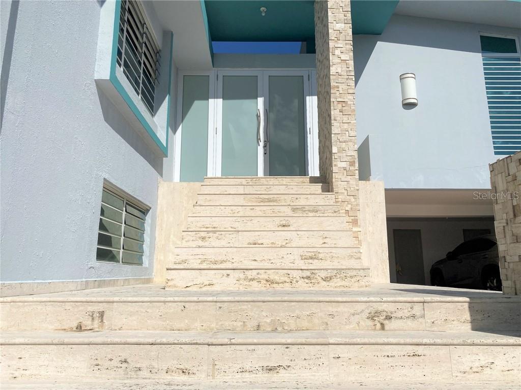 #6 Calle B Property Photo 3