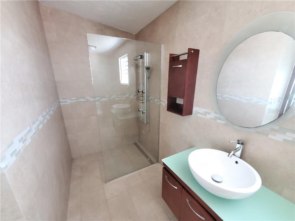 #6 Calle B Property Photo 14