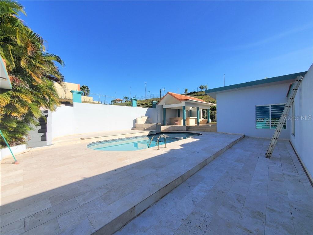 #6 Calle B Property Photo 17