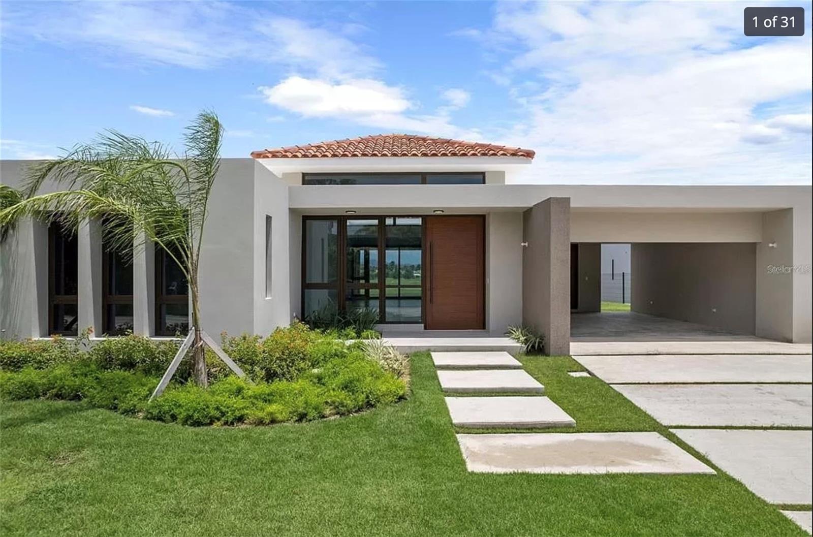 26 Los Lagos Dr Property Photo 1