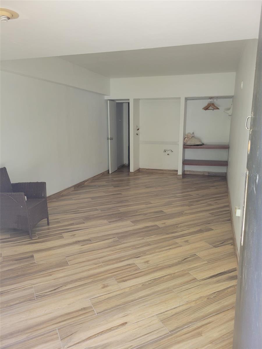 Km 220 Carr #2 #local #1 Property Photo 8