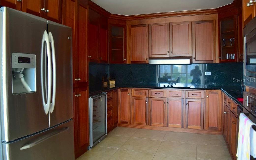 860 Ashford Ave. #8d Property Photo 11