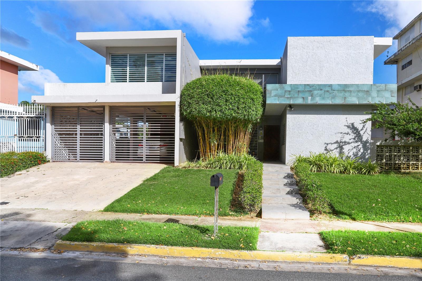 . Cll Roma St #d10 Property Photo 1