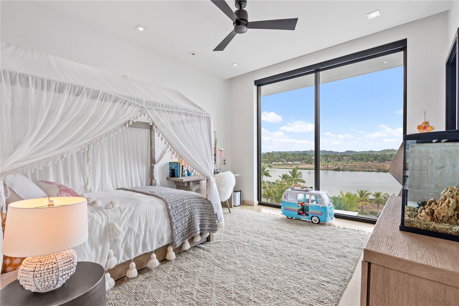 4141 West Point Residences Building 1 #4141 Property Photo 11