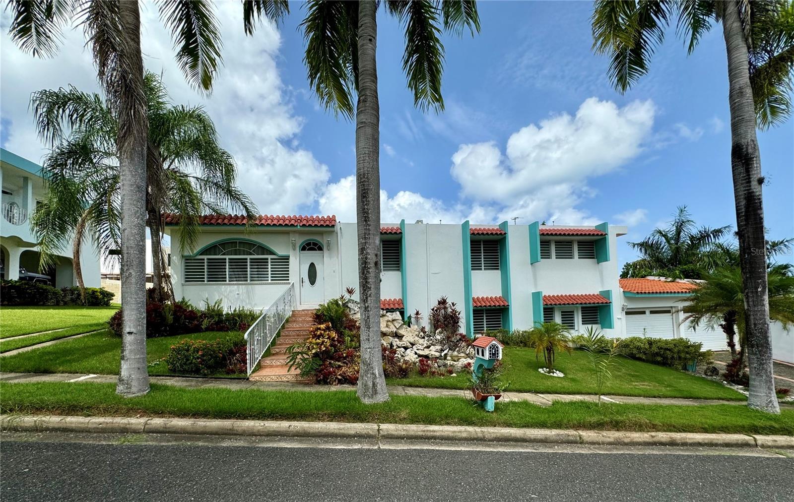 Urb. Hostos 1 Luis Monzon Property Photo