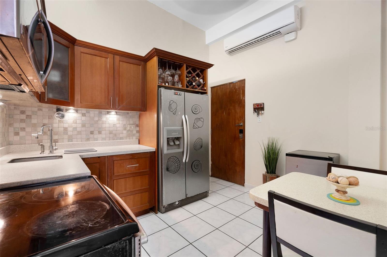 323 Recinto Sur Property Photo 5