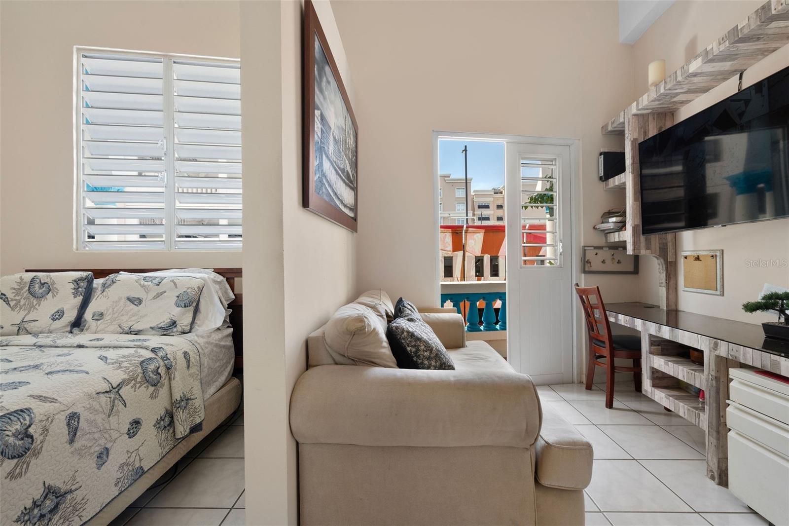 323 Recinto Sur Property Photo 7