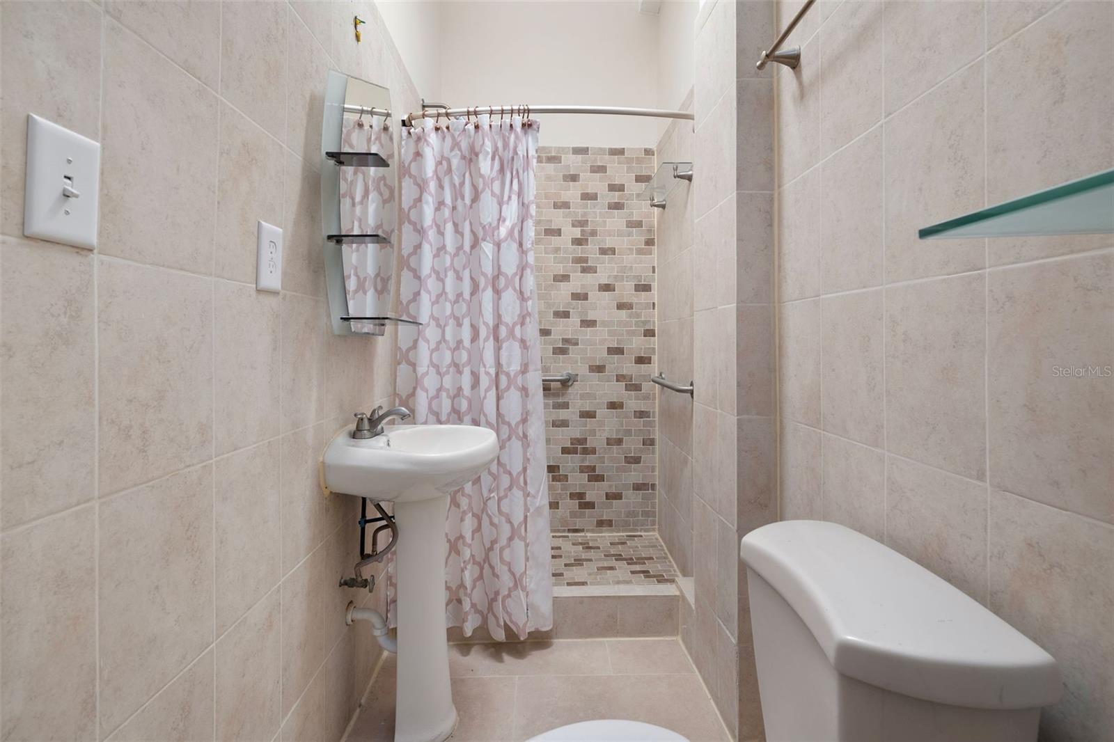 323 Recinto Sur Property Photo 21