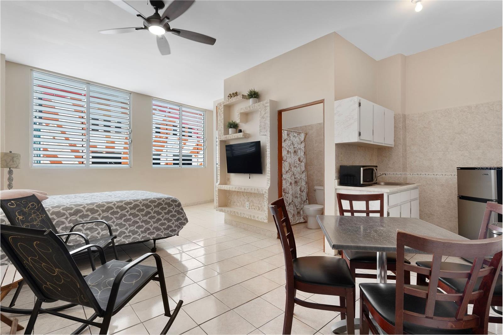 323 Recinto Sur Property Photo 27