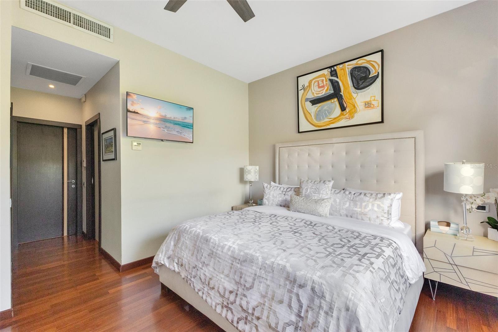 2008 España St Property Photo 16