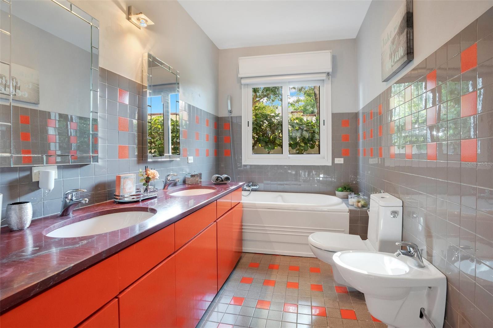 2008 España St Property Photo 30