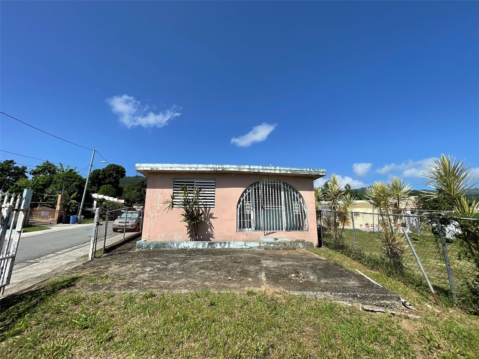 Calle 4 Barrio El Mango Property Photo 7