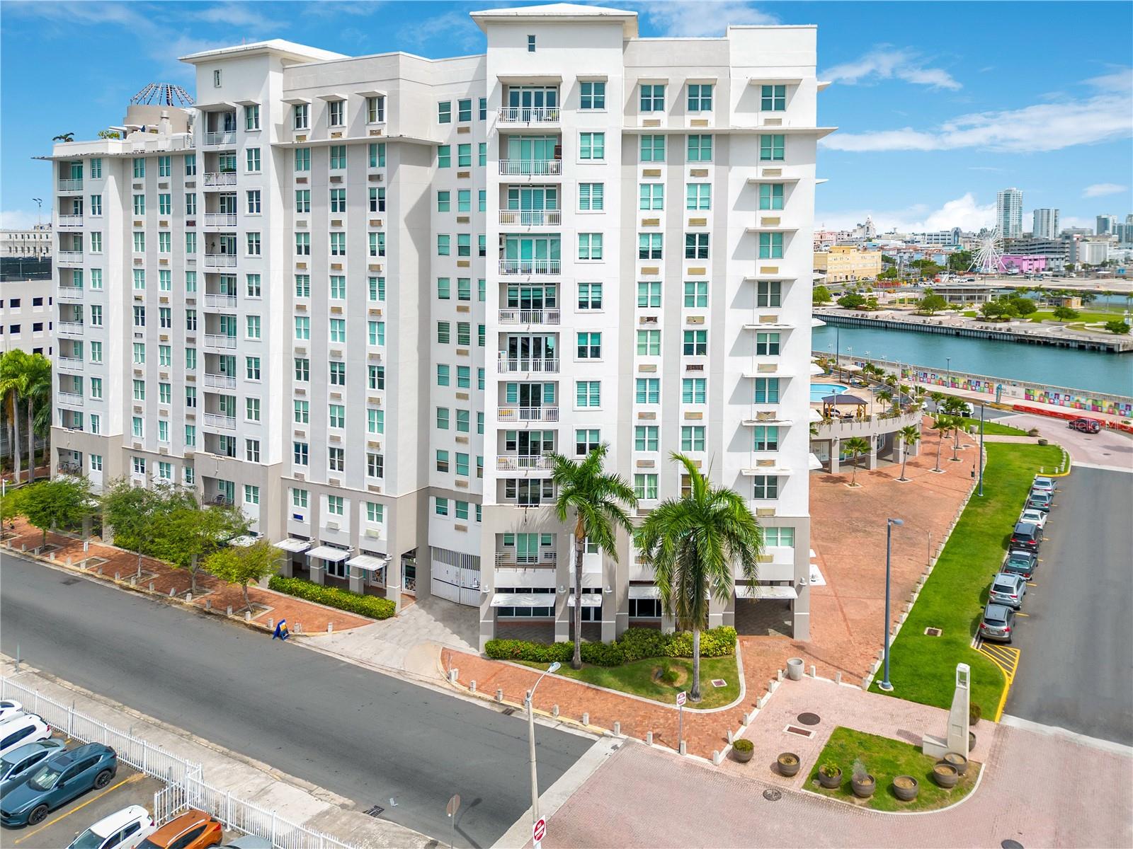 100 C. Del Muelle Property Photo