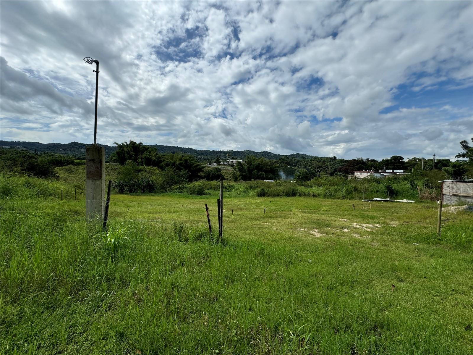 Valenciano Arriba Property Photo 3