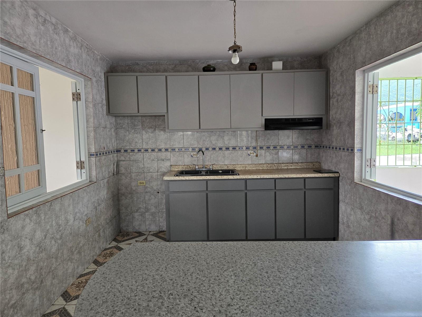 Calle Aleli Bo. El Duque Property Photo 4