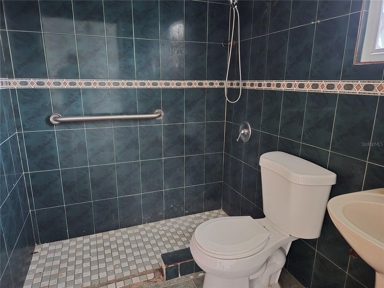Calle Aleli Bo. El Duque Property Photo 6
