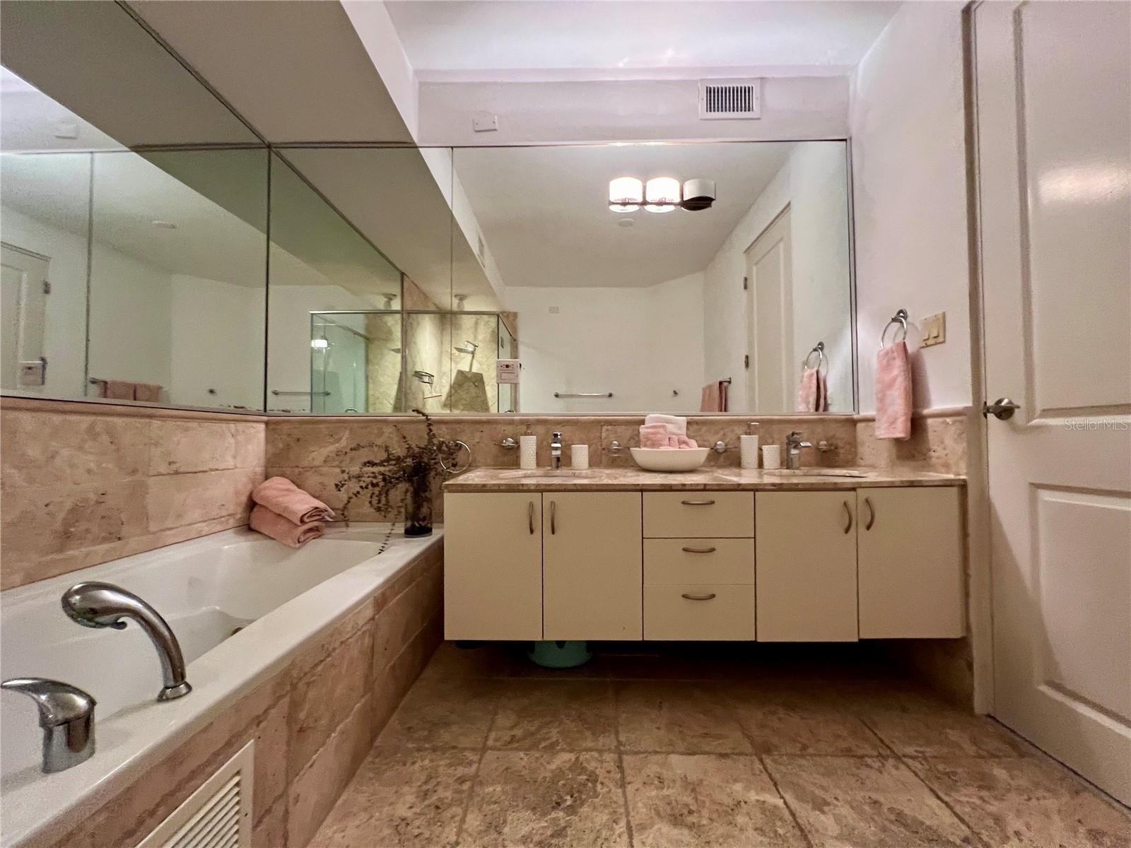 . Olivine St #443 Property Photo 16