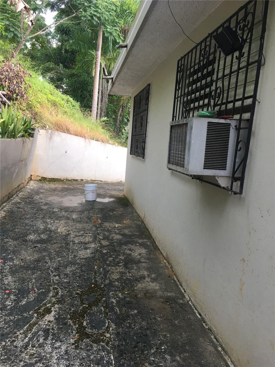 352 Barrio Quemado Property Photo 4