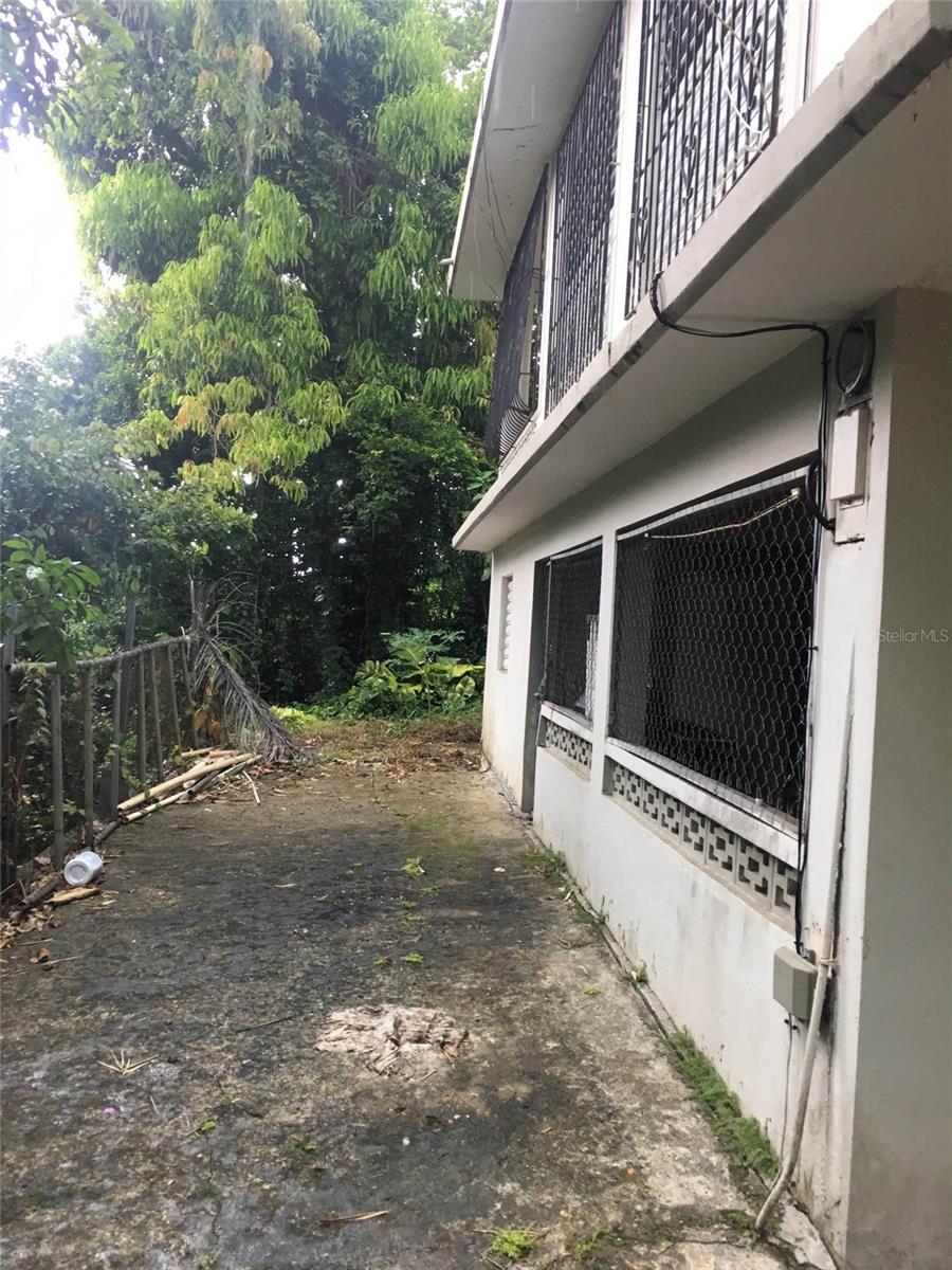352 Barrio Quemado Property Photo 7