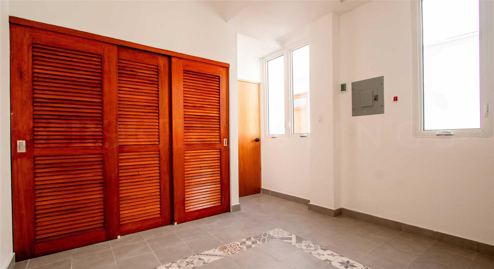 319 Recinto Sur St #5 Property Photo 9