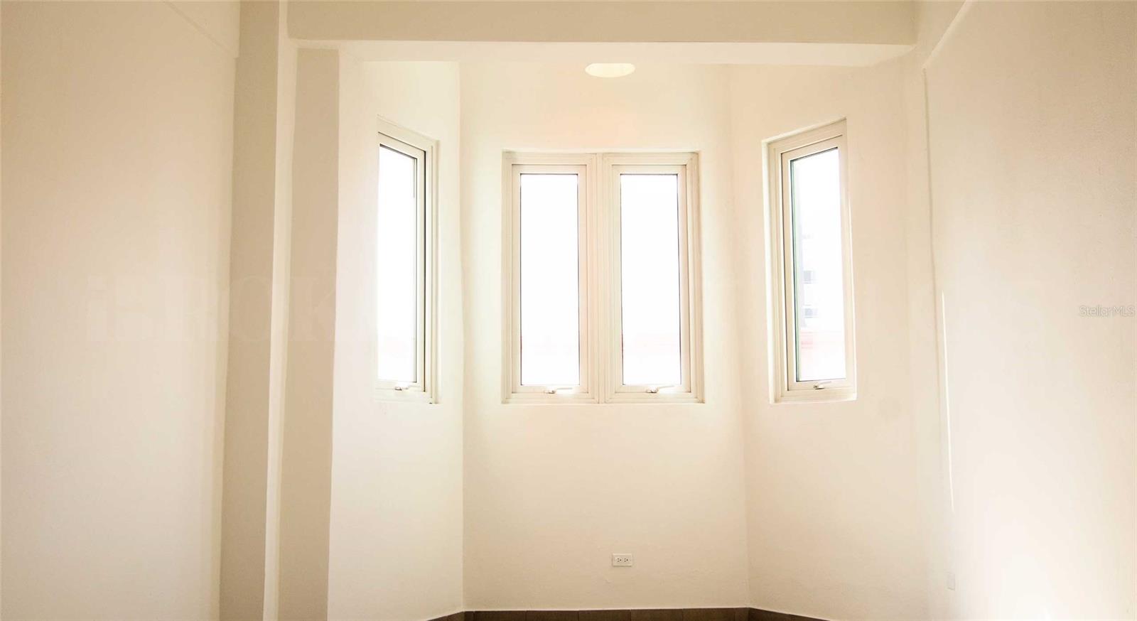 319 Recinto Sur St #5 Property Photo 10
