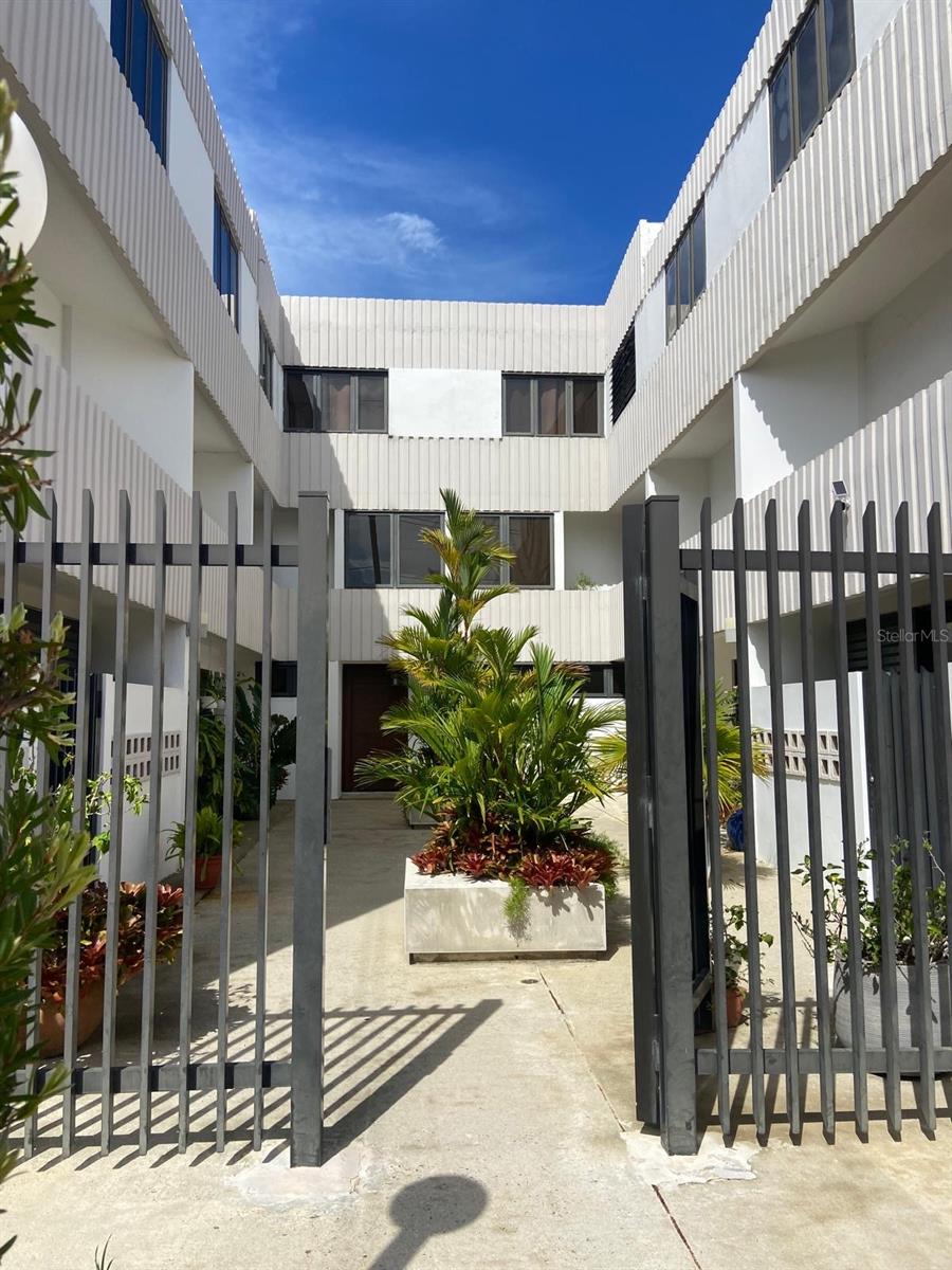 14 Bucare St. Property Photo