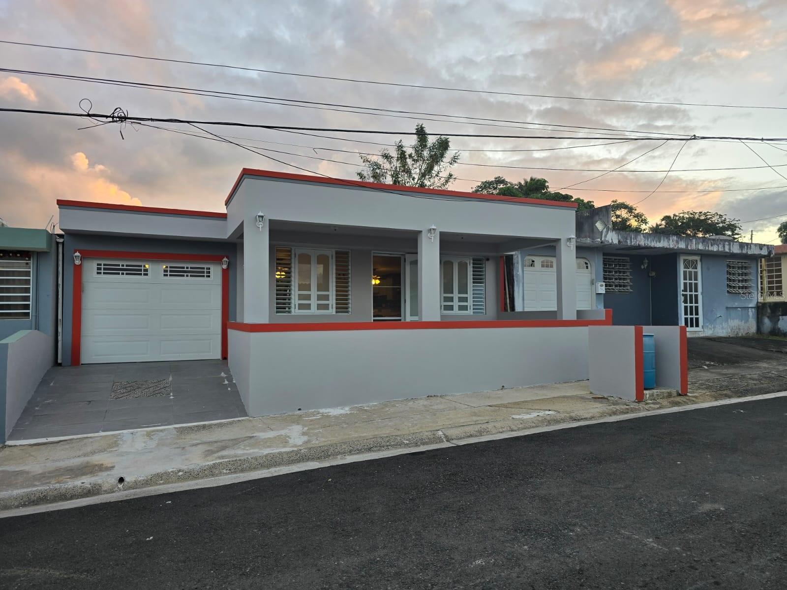 2c 8 Calle 21 Urb. April Garden Property Photo 1