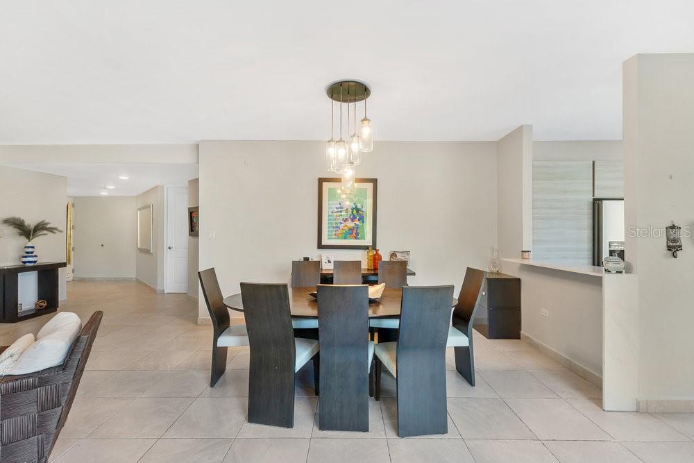 Olivine 83 Cond Treasure Point Torre Iii #apt. 322 Property Photo 5