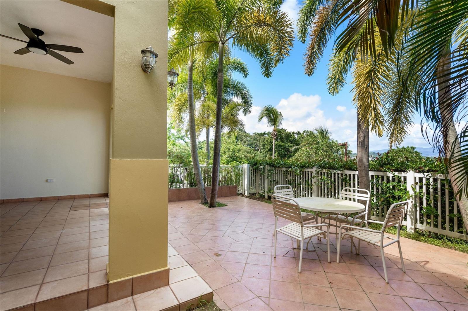 90 Candelero Drive #13 Property Photo 12