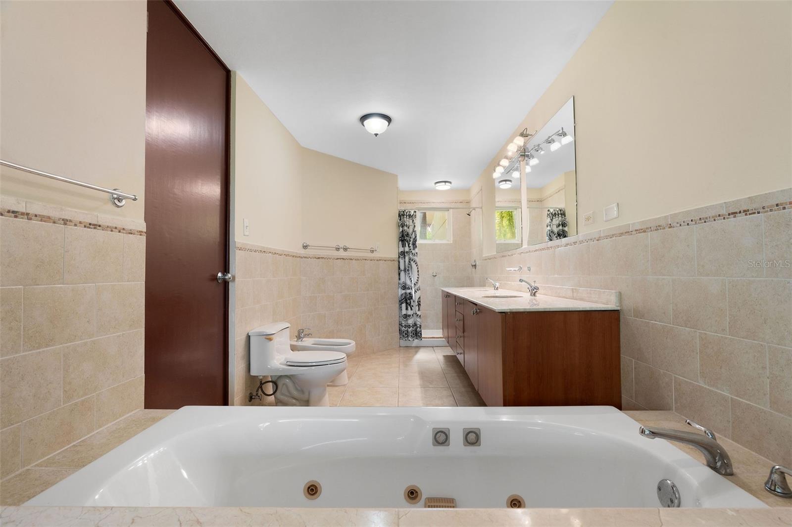 90 Candelero Drive #13 Property Photo 38