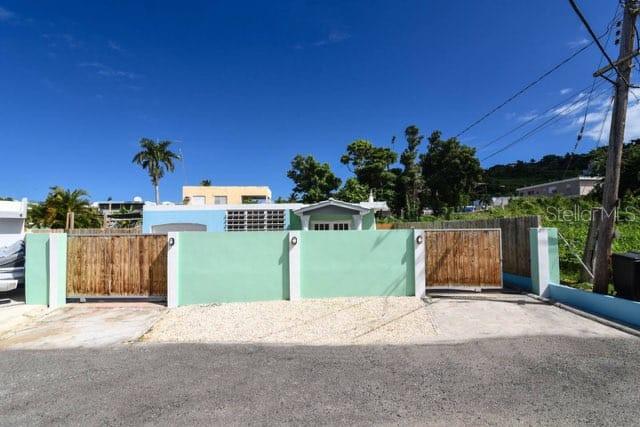 Urb La Roca St. F 109 Property Photo