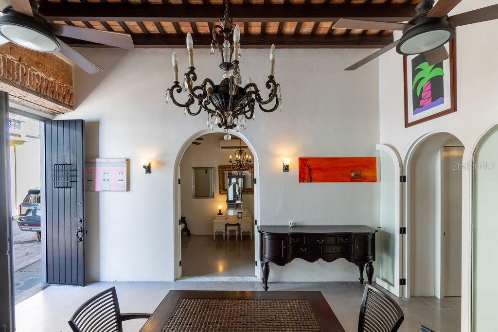 64 Calle De San Francisco Property Photo 2