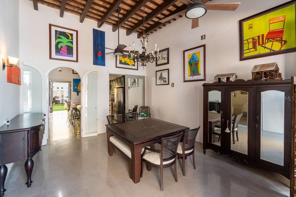 64 Calle De San Francisco Property Photo 3