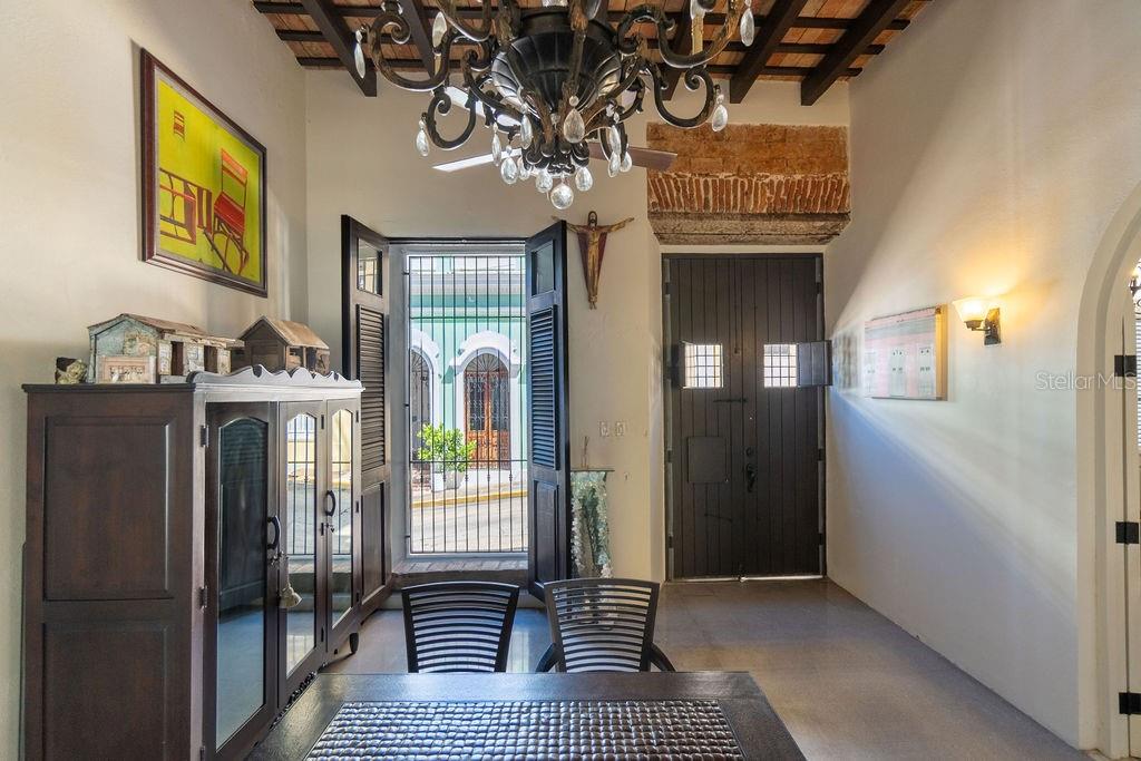 64 Calle De San Francisco Property Photo 5