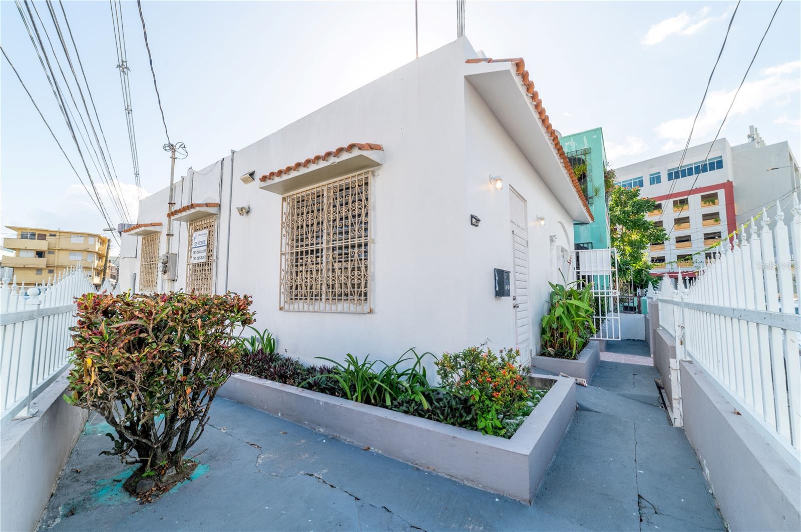 A10 Angel Ortiz Urb Paradise Property Photo 2
