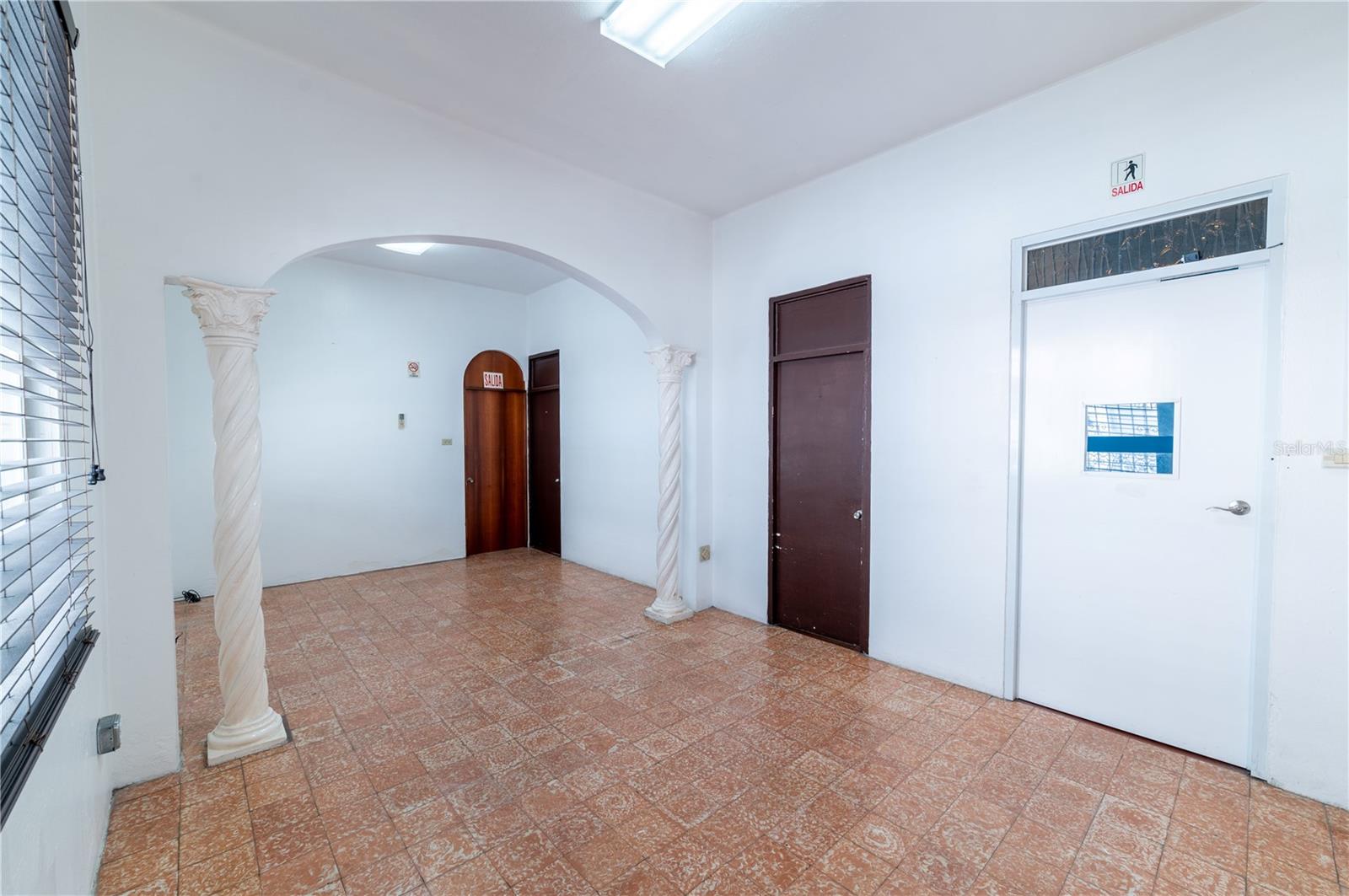 A10 Angel Ortiz Urb Paradise Property Photo 5