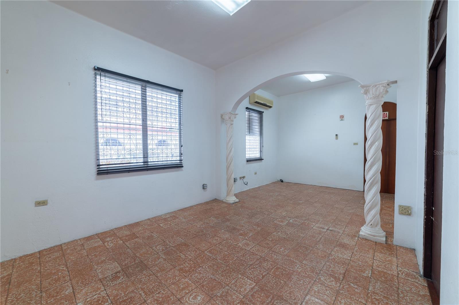 A10 Angel Ortiz Urb Paradise Property Photo 6