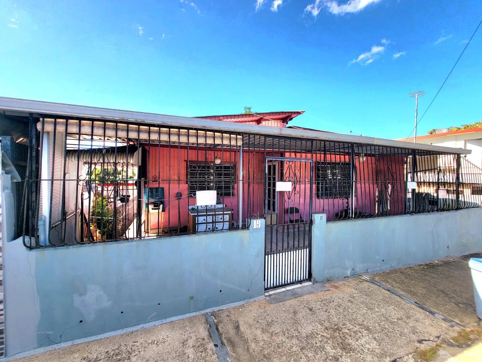 13 Fábregas Property Photo